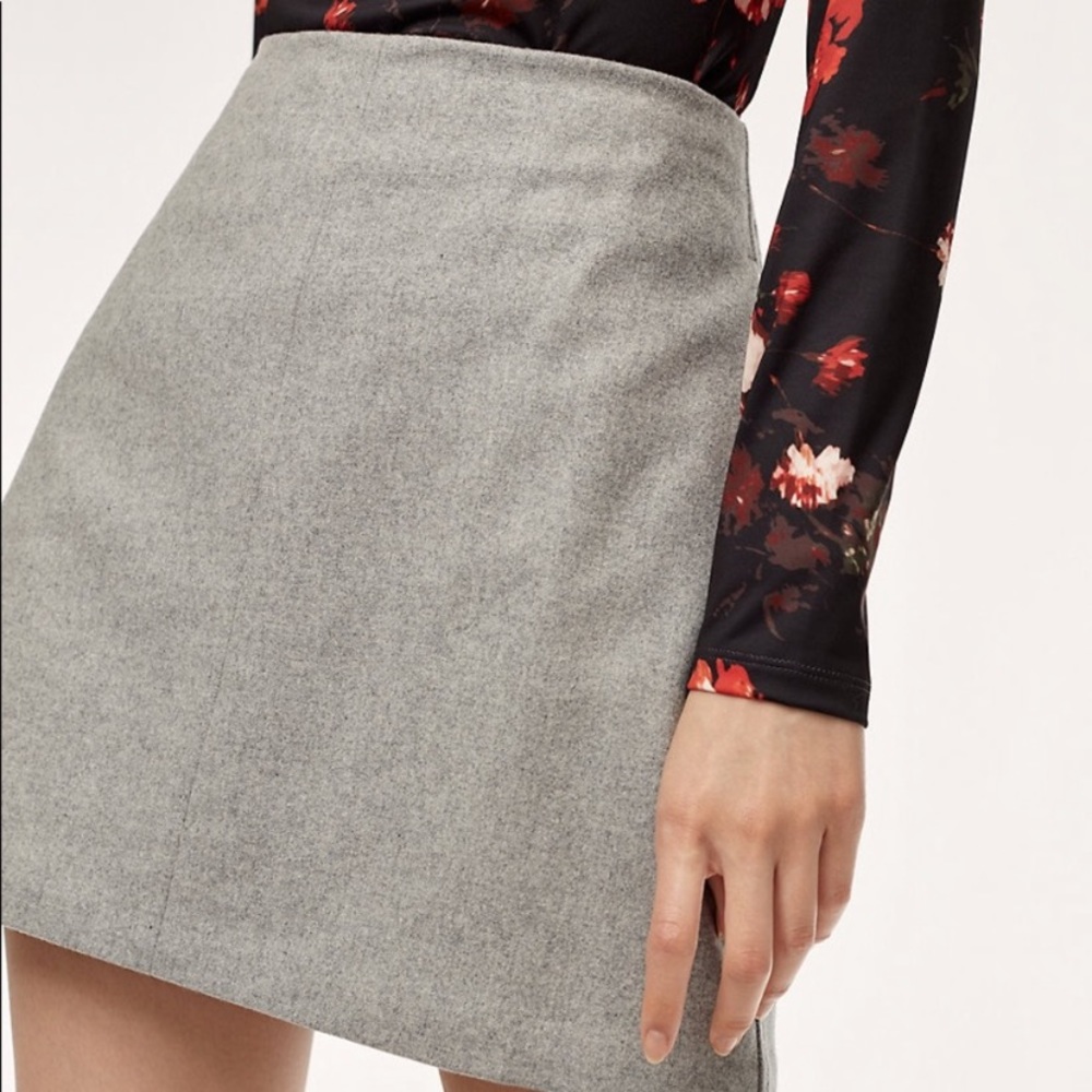 Aritzia Wilfred Light Grey Mini Skirt